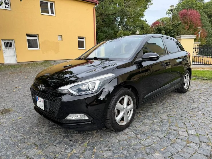 Hyundai i20 1.2i Cool - 72.000 km