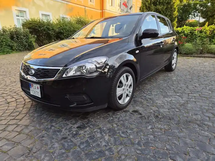 Kia Ceed 1.4 CVVT (2012)