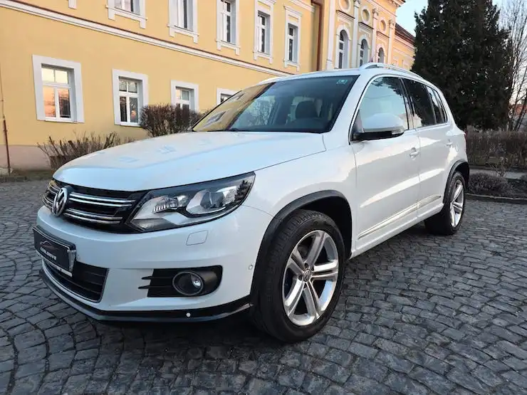 VW Tiguan 2.0 TDI R-Line, 4x4, Navi, Tempomat